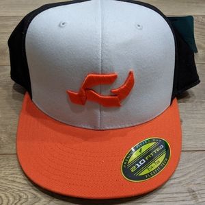 Ride Snowboards hat NWT